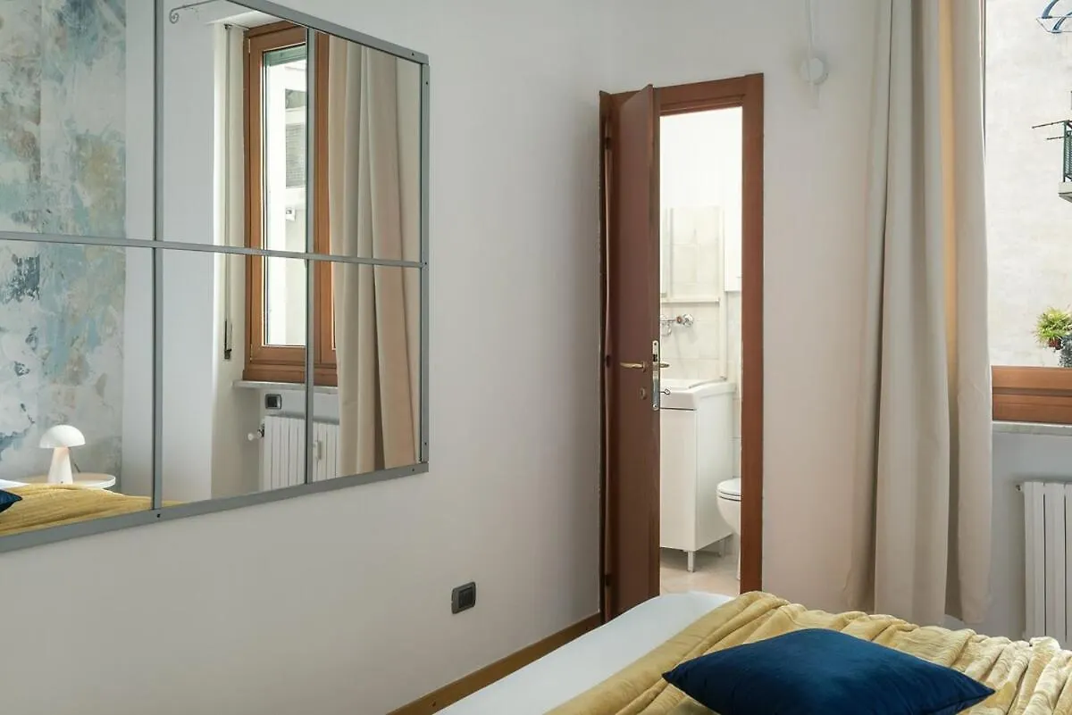Exclusive Design Apartment - Duomo - Free Parking Μιλάνο