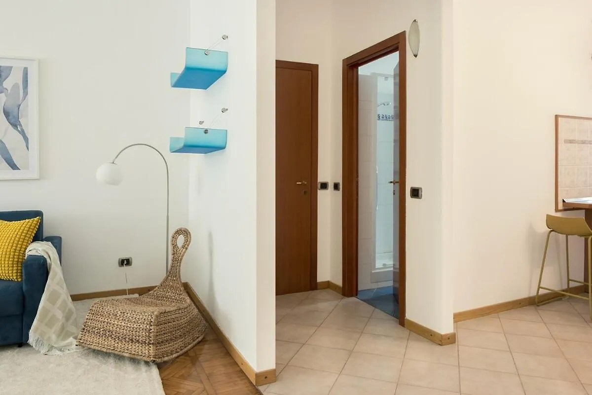 Exclusive Design Apartment - Duomo - Free Parking Μιλάνο 0*,