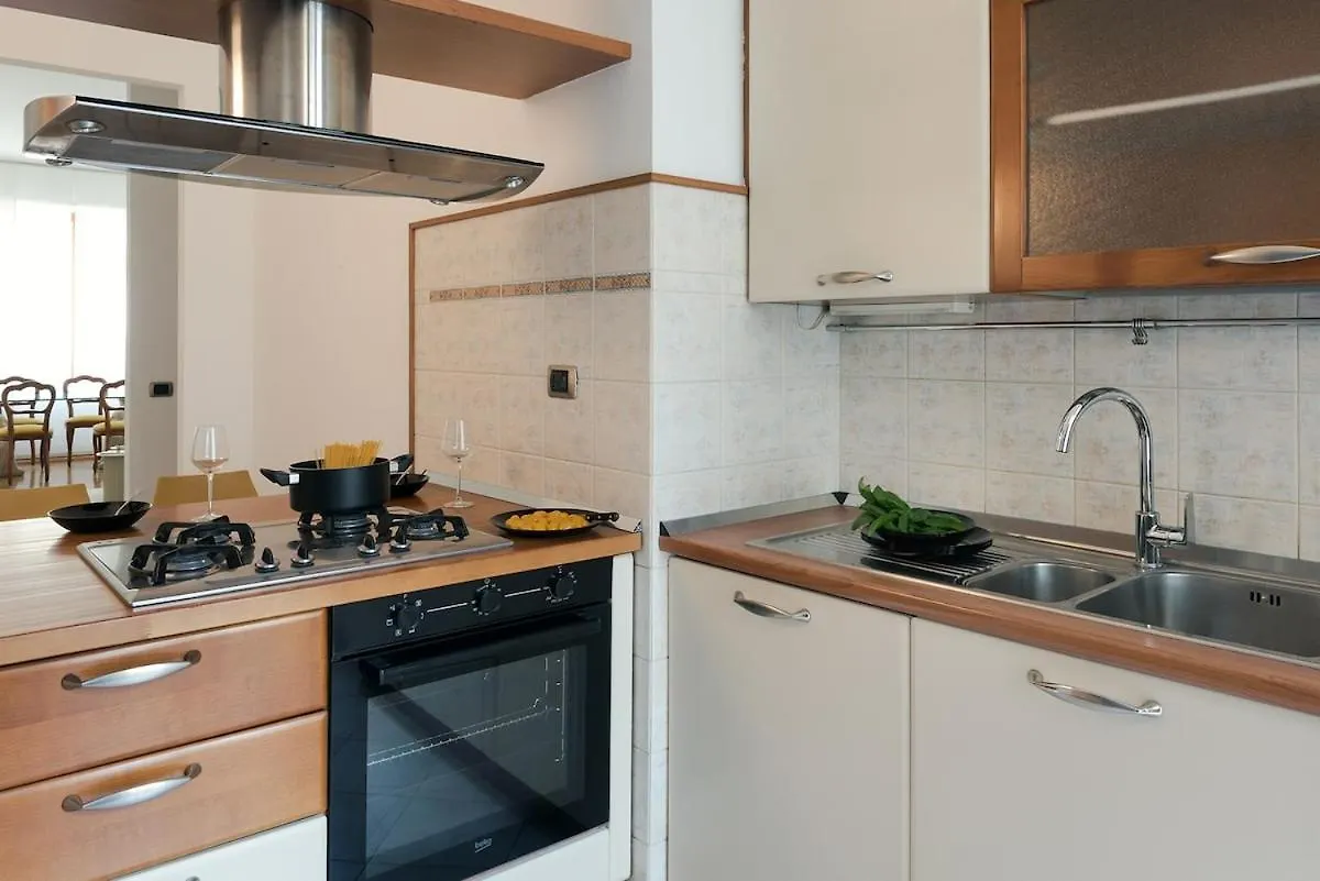 Exclusive Design Apartment - Duomo - Free Parking Μιλάνο